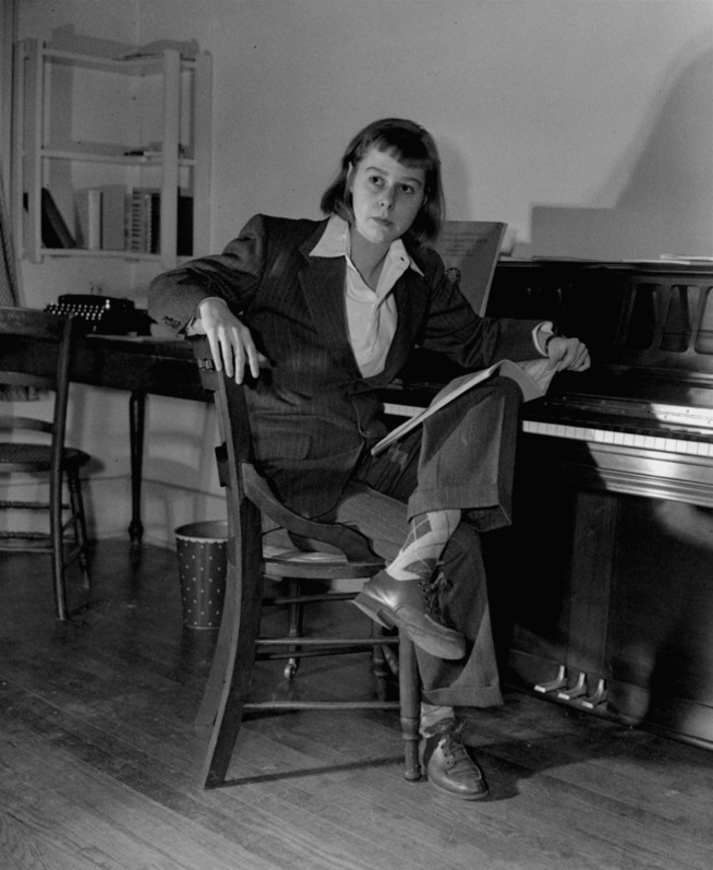 <p>SKREV GODT: VGs anmelder er begeistret for Carson McCullers bok «Hjertet er en ensom jeger». Bildet er fra 1941.</p>