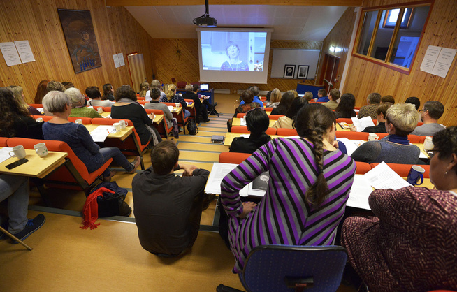 APRIL 2015: Fullt hus på Árran for å høre blant andre psykologspesialist Elisabeth Gerhardsen snakke på et seminar om seksuelle overgrep.