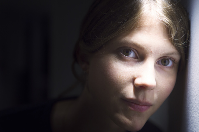 <p>HOVEDROLLE: Eilie Harboe spiller tittelrollen i den romantiske spenningsfilmen «Thelma». Her er hun avfotografert i fjor høst i forbindelse med filmen.</p>