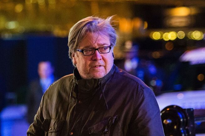 <p>OMSTRIDT: Stephen Bannon går fra Breitbart til Det hvite hus.</p>