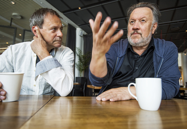 <p>DUO: Svein Tindberg og Bjørn Eidsvåg diskuterer de store spørsmål i livet. Foto: HELGE MIKALSEN, VG</p>
