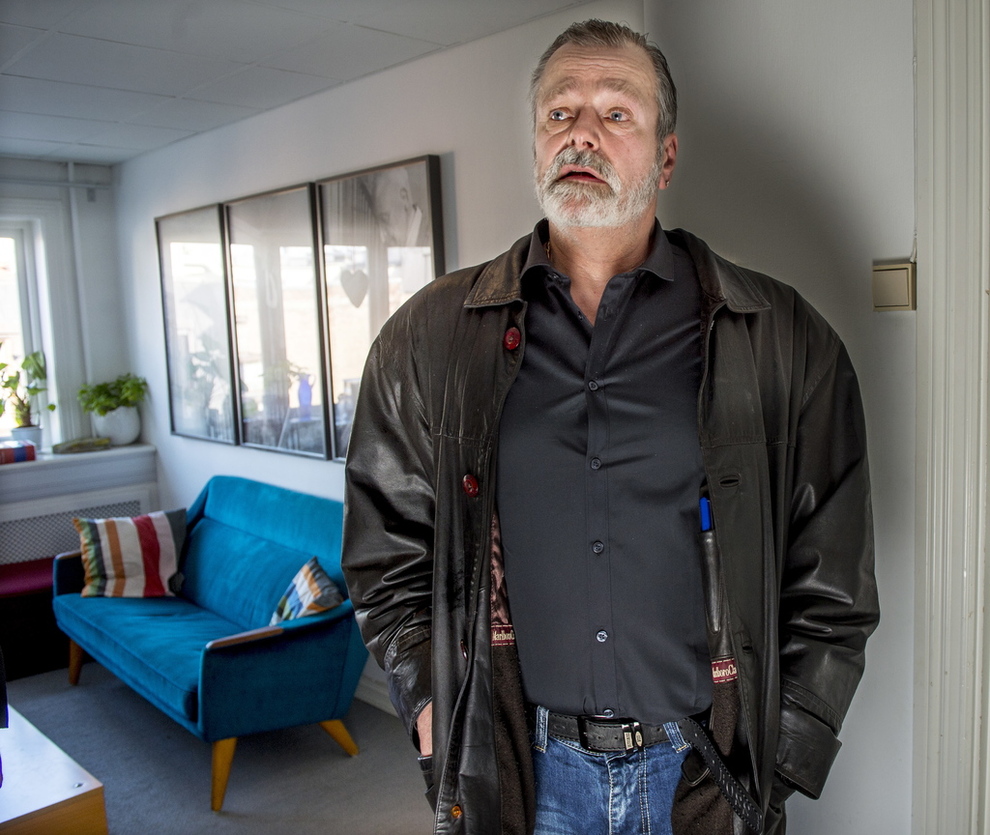 <p>OMSTRIDT: Tidligere kolleger av politilederen Eirik Jensen (59) i Oslo politidistrikt er delt i synet på 59-åringen og hans arbeidsmetoder. Noen mener Jensen var ærlig, uortodoks og nyskapende – mens andre omtaler ham som en politimann som ikke brydde seg om interne regler og fulgte sine egne regler.</p>