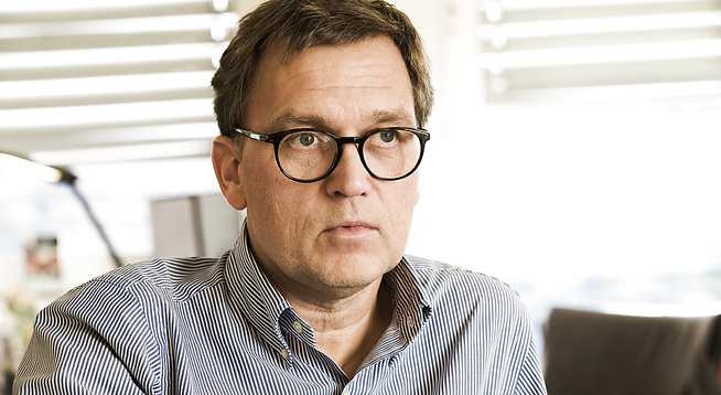 <p>BRUKER LITT PÅ FERIE: Kristian Adolfsen (55) poengterer at han ikke velter seg i privat forbruk og luksus takket være hyggelige utbytter. Men han bruker litt på ferie.</p>