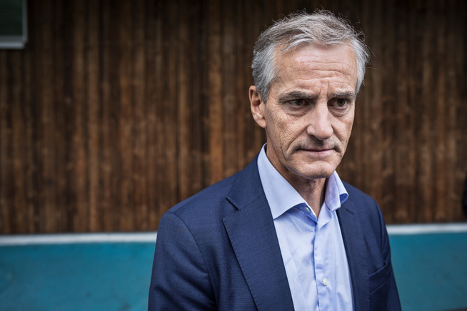 <p>SVARER PÅ KRITIKKEN: Ap-leder Jonas Gahr Støre.</p>
