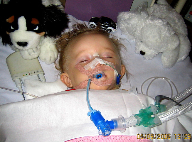 <p>PÅ HOSPITAL: Martine was 13 måmonths old when she was admitted.</p>