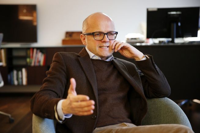 <p>EXPANDS: The climate and miljøminister Vidar Helgesen (H) will extend the jakttiden on the wolf to 31.march.</p>