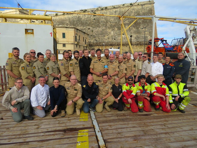 <p>ON BOARD EXACTLY NÅ: Siem Pilot, force commander Geir Hilmarsen with their team from the police, the Armed forces and the shipowner O. H. Meling &amp;co. Photo: Anders</p>