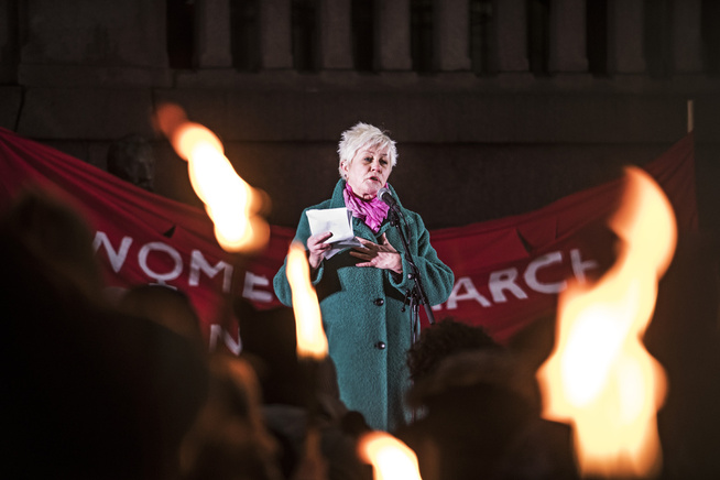 <p>ALLE KAN GJØRE EN FORSKJELL: Anne Lise Ryel fikk stor applaus for sin engasjerende tale. Hun proklamerte blant annet at hver og en kan gjøre en forskjell. Foto: FRODE HANSEN, VG</p>