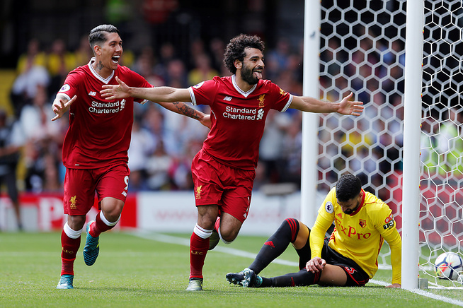 <p>NY HELT: Mohamed Salah (t.h.) kunne juble sammen med Roberto Firmino da førstnevnte satte inn 3-2-målet.</p>