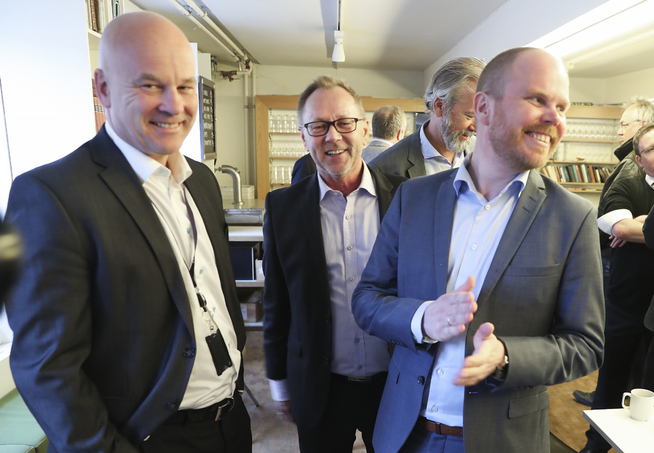 <p>STORT SAMAREBEID: Kringkastingssjef Thor Gjermund Eriksen, VGs sjefredaktør Gard Steiro og Dagbladets sjefredaktør John Arne Markussen er med i et historisk samarbeid med Faktisk-redaksjonen.</p>