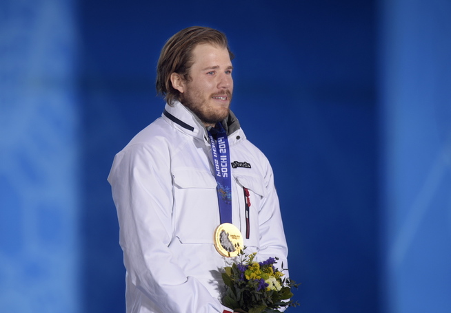 <p>OLYMPISK MESTER: Kjetil Jansrud med gullet fra Sotsji-OL i Norges «paradedisiplin» super-G.</p>