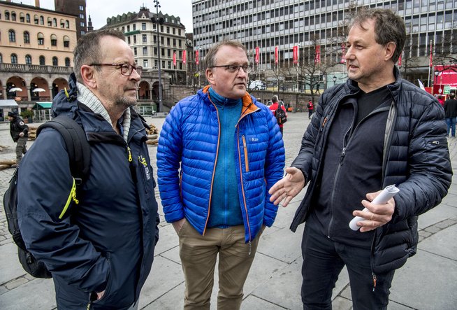 <p>ØKT BEKYMRING: Turøy-ulykken har preget bransjen det siste året, og flere varsler om økt frykt for transporten til og fra jobb. Fra venstre ser du Yngve Selvåg, Asbjørn Ulleland og Per Steinar Stamnes. </p>