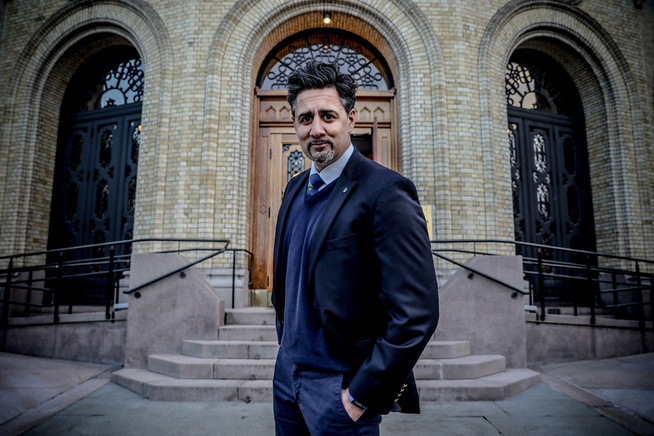 <p>VIL IKKE ENDRE LOVEN: Stortingsrepresentant Abid Raja ser ikke noen grunn til å endre naturmangfoldsloven selv om den har skapt store utfordringer for Høyre de siste månedene.</p>