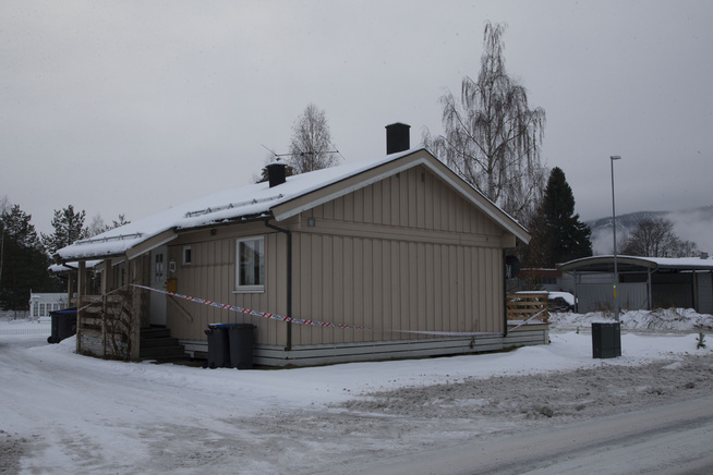 <p>BODDE HER: I dette huset, ikke langt unna sentrum i Dokka, bodde Nils Olav Bakken.</p>