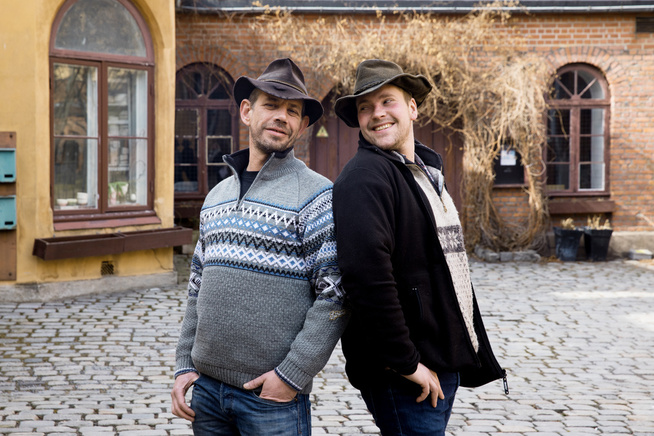 <p>BARNDOMSVENNER: Leif Einar Lothe og Joar Førde har blitt TV-stjerner gjennom «Fjorden Cowboys».</p>