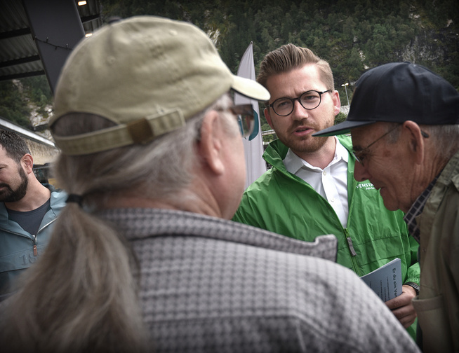 <p>SP-LAND: Sveinung Rotevatn driv valkamp i eit av fylka der Senterpartiet har sin høgaste oppslutnad lokalt. </p>