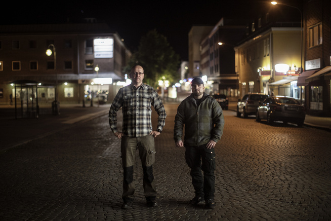 <p>EKSIL I SVERIGE: Håkon Forwald (t.h) sammen med Pär Öberg som jobber tett sammen i Den nordiske motstandsbevegelsen.</p>