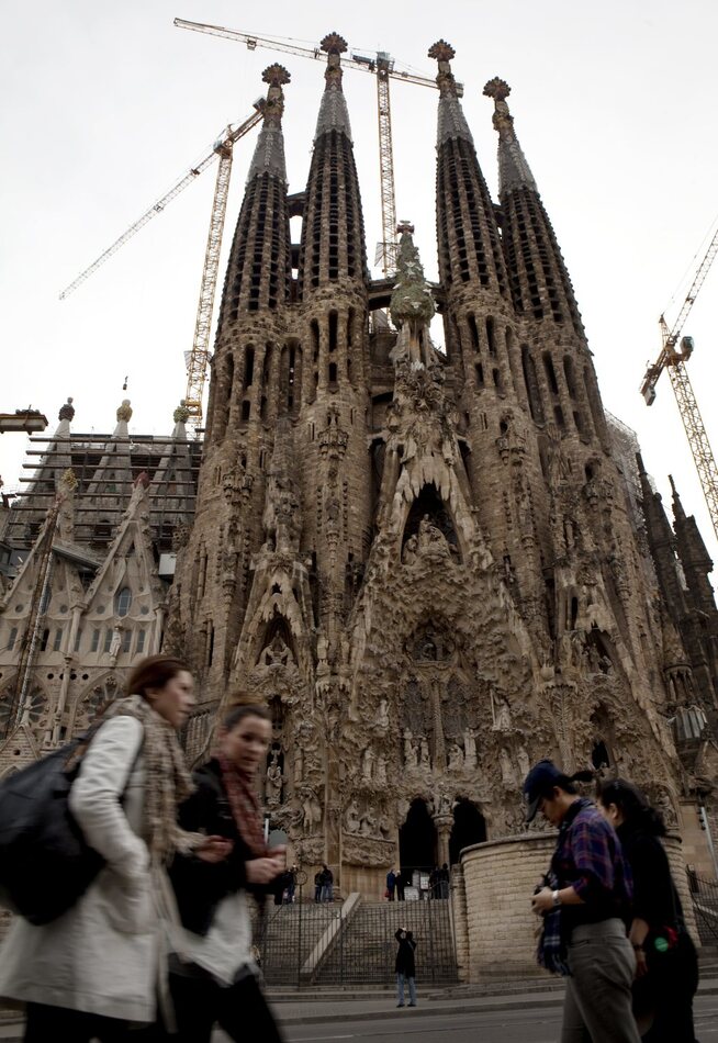 <p>GAUDIS PRAKTBYGG: La Sagrada Familia - Gaudis enda ikke ferdige bygg. </p>