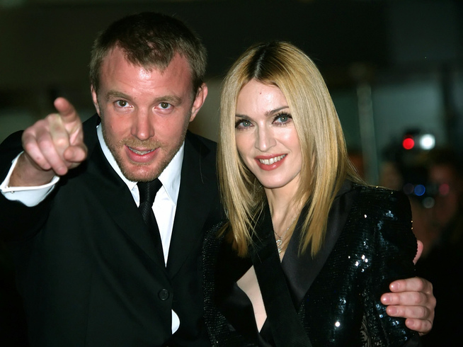  & lt; p & gt; tHE GANG DA, Guy Ritchie and  Madonna in 2005, while purchase & # xE6;  magnificence of still flourished. & lt; / p & gt;  