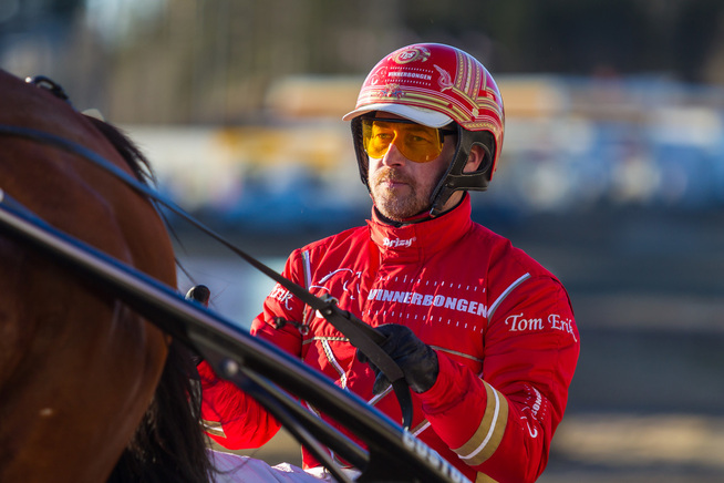 <p>Nøkkelkusk: Tom Erik Solberg bankertipper seg selv med Ness Tjo Stjerna.</p>