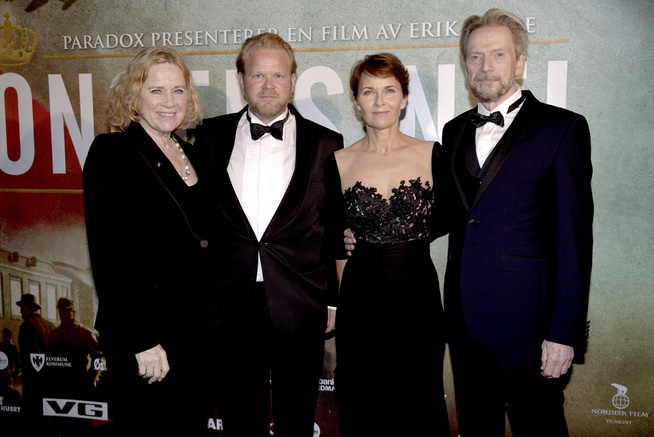 <p>NORWEGIAN GLAMOUR: the Premiere of «the King no» in Oslo, norway. From left: Liv Ullmann, Anders Baasmo Christiansen, Tove Børnhoft and Jesper Christensen.</p>