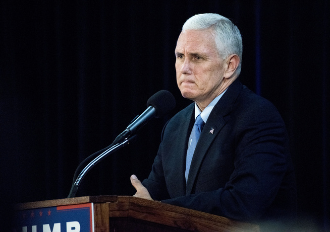 <p>VANT DEBATTEN: Da Mike Pence møtte Demokratenes visepresidentkandidat Tim Kaine i høst, kåret CNN han til vinner av debatten.</p>
