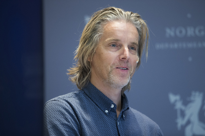 <p>INITATIVTAKER: Jan Åge Fjørtoft håper å kunne arrangere en fotballkamp i Henningsvær sammen med store fotballprofiler.</p>