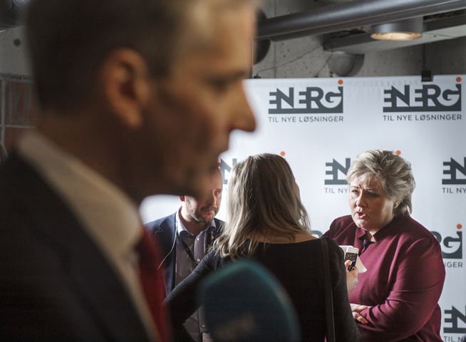 <p>FEM MÅNEDER: Det er fem måneder til valget mellom Erna Solberg (H) og Jonas Gahr Støre (Ap) som statsminister.</p>