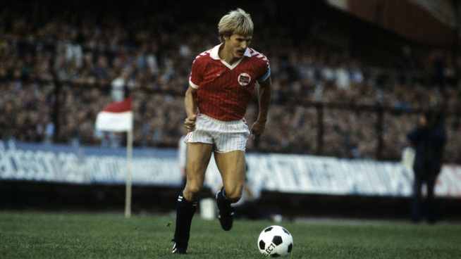 Fotballegenden Gunnar Thoresen er død - Norsk fotball - VG