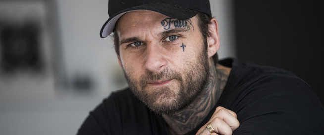 <p>LIVET PÅ VENT: Krister Scott Johnsen hadde fortsatt ikke fått solgt huset da denne saken ble publisert 27. juni 2017.</p>