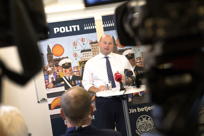 <p>PRESSET: Justisminister Søren Pape Poulsen under fredagens pressemøte om gjengkonflikten.</p>