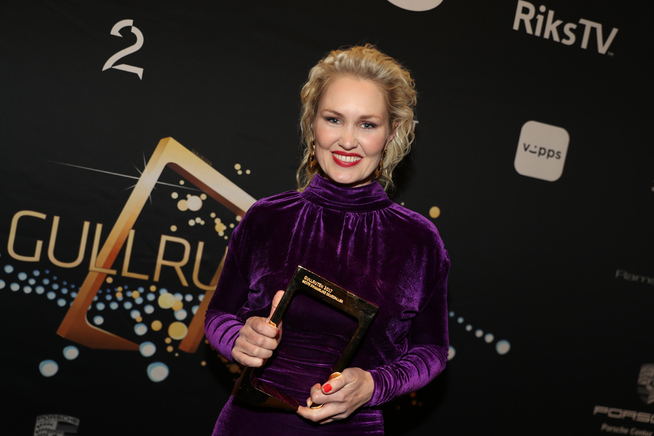<p>ÅRETS KVINNELIGE SKUESPILLER: Ellen Dorrit Petersen fikk Gullruten for sin rolle i «Aber Bergen»</p>