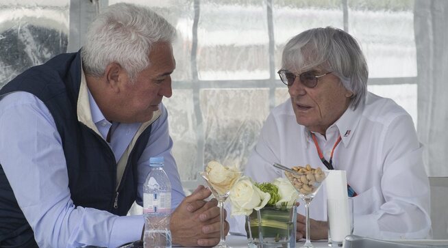 <p>PAPPA: Lawrence Stroll er milliardær fra Montreal i Canada. Her er han i samtale med Formel 1-sjefen Bernie Ecclestone.</p> <p>in Montreal. (Jacques Boissinot/The Canadian Press via AP) MANDATORY CREDIT</p>